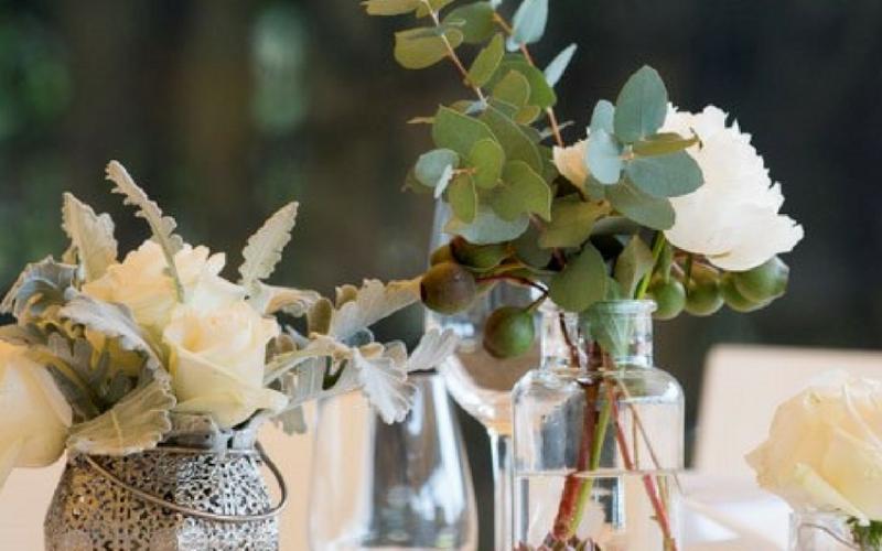 3 Modern Ideas for Floral Table Settings - Sydney Markets
