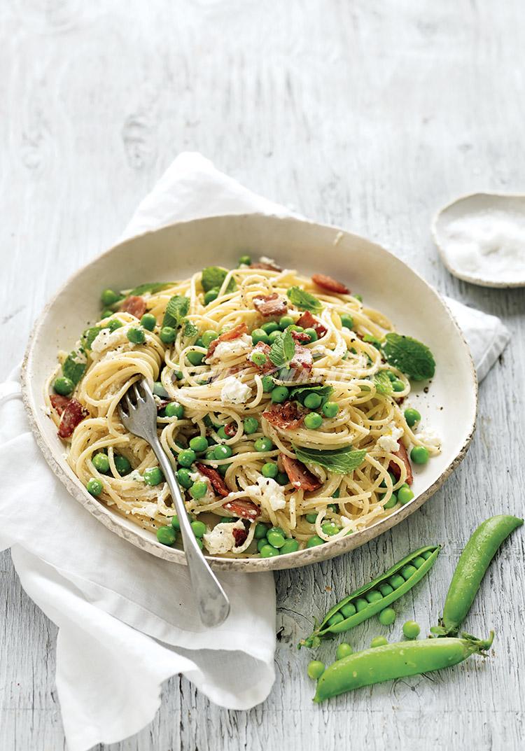Minted pea, bacon & ricotta spaghetti