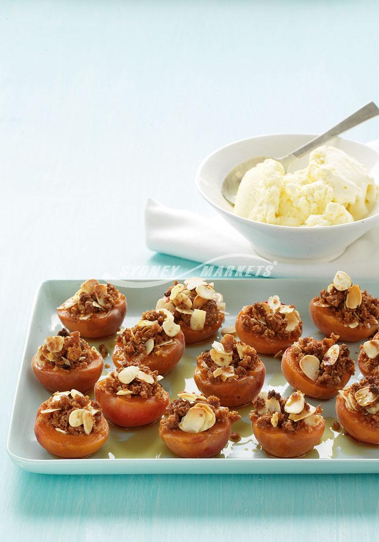 Roasted apricots with crumble topping