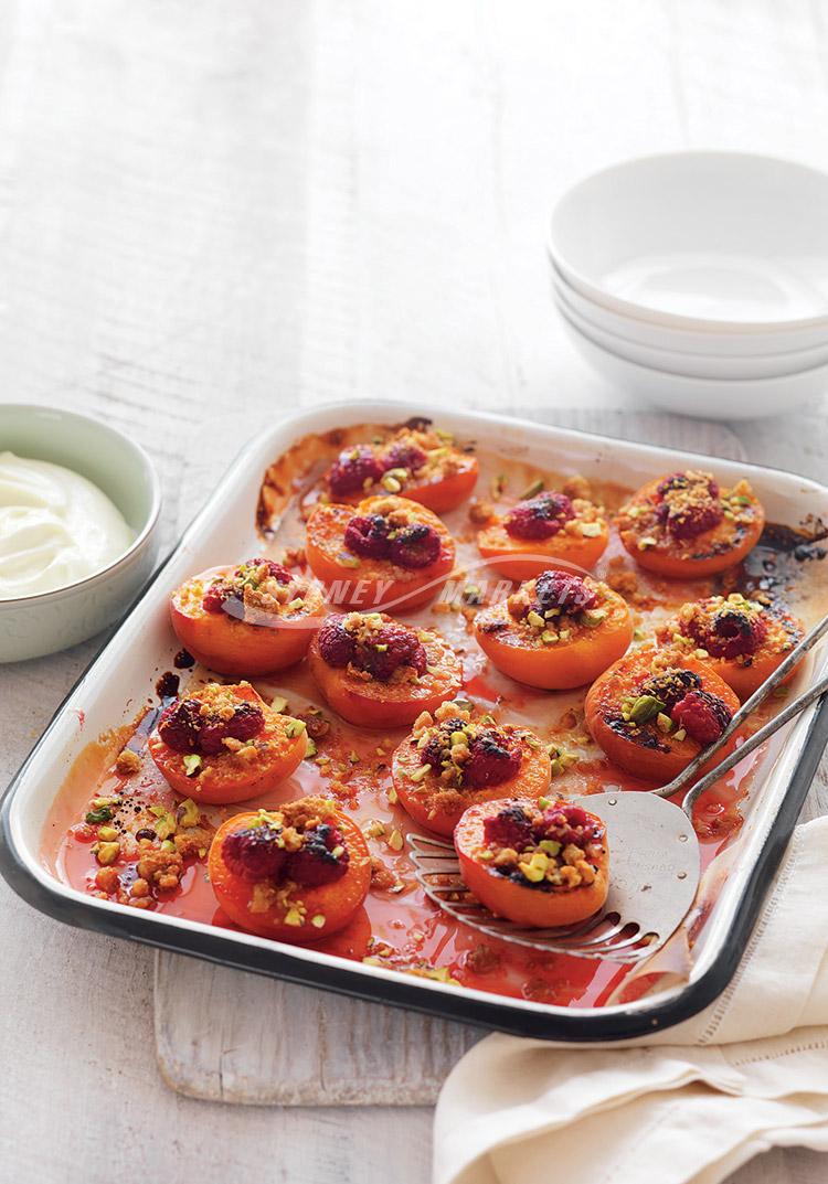 Sugar-grilled apricots & raspberries
